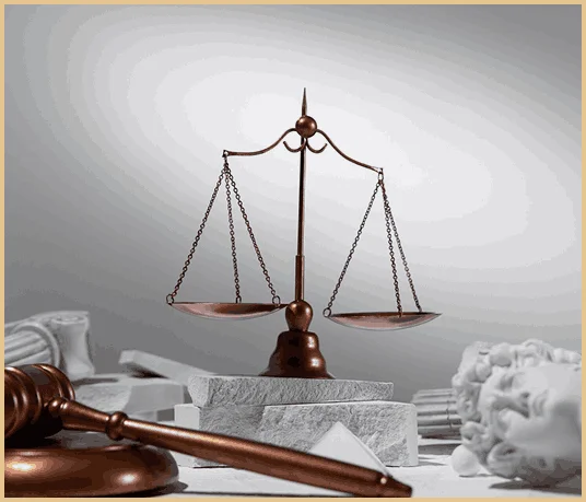 Символы судебной власти и правосудия в контексте списания кредитов